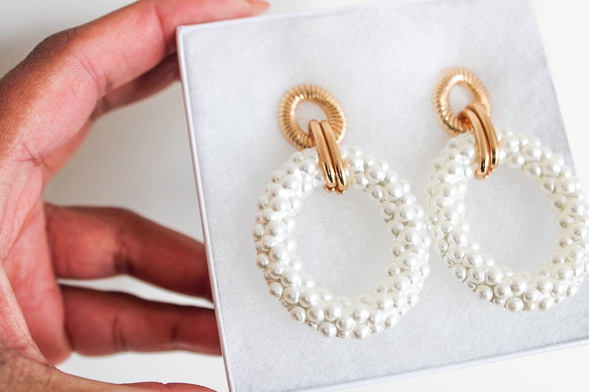 Pearl Circle Earrings Set