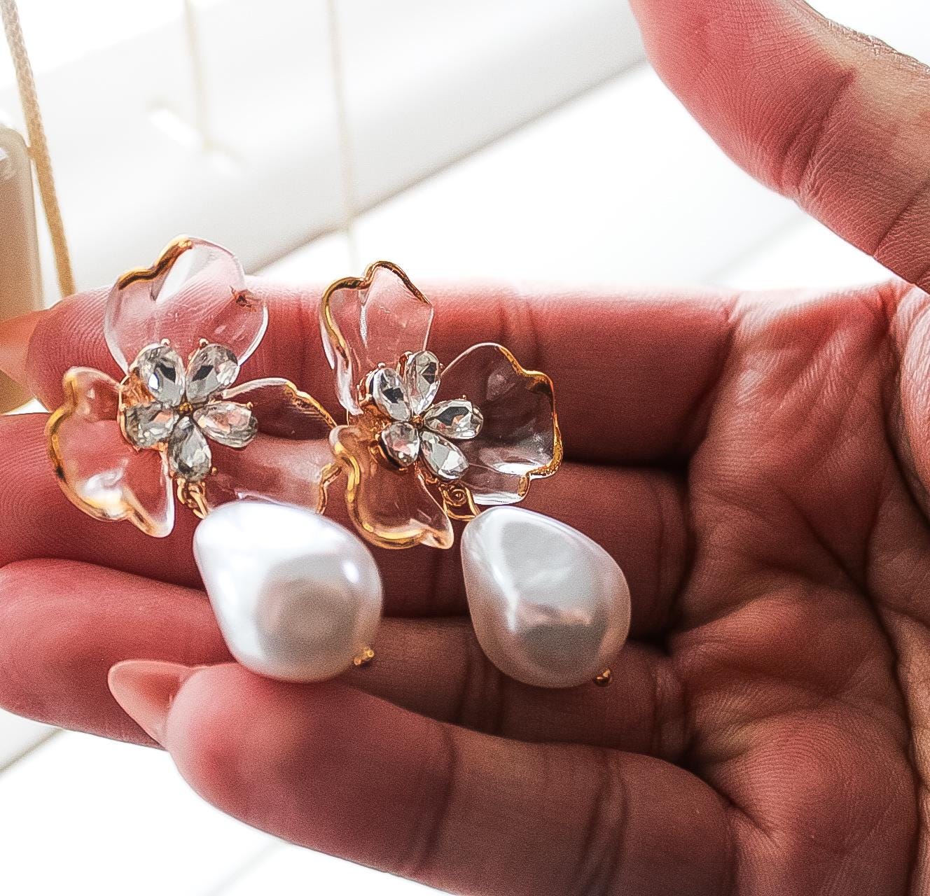 Pearl Flower|Bride Earrings|Bride Earring|Drop Earrings|Wedding Earrings|Pearl Earrings|Gift for Her|Gift for Mom|Dangle Earrings|Pearl Set