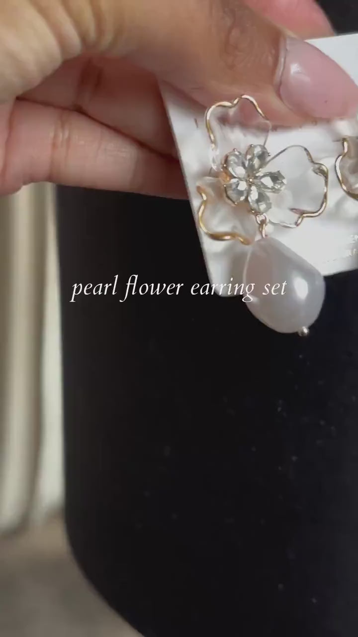 Pearl Flower|Bride Earrings|Bride Earring|Drop Earrings|Wedding Earrings|Pearl Earrings|Gift for Her|Gift for Mom|Dangle Earrings|Pearl Set